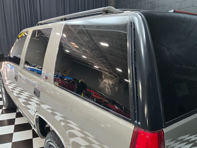 1999 GMC Yukon SLE - 1 OWNER - ZERO RUST - CLEAN CARFAX - 23094466 - 53