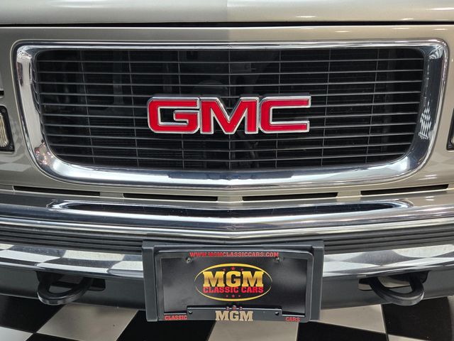 1999 GMC Yukon SLE - 1 OWNER - ZERO RUST - CLEAN CARFAX - 23094466 - 94