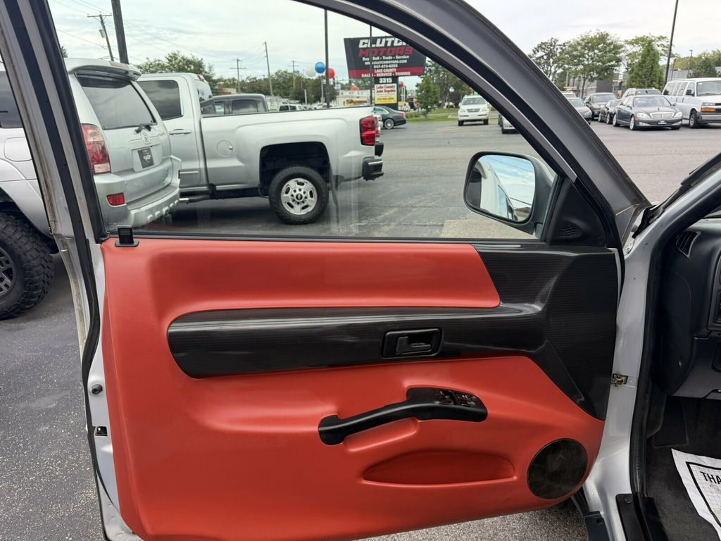 1999 Isuzu VehiCROSS 2dr 4WD - 23086205 - 9