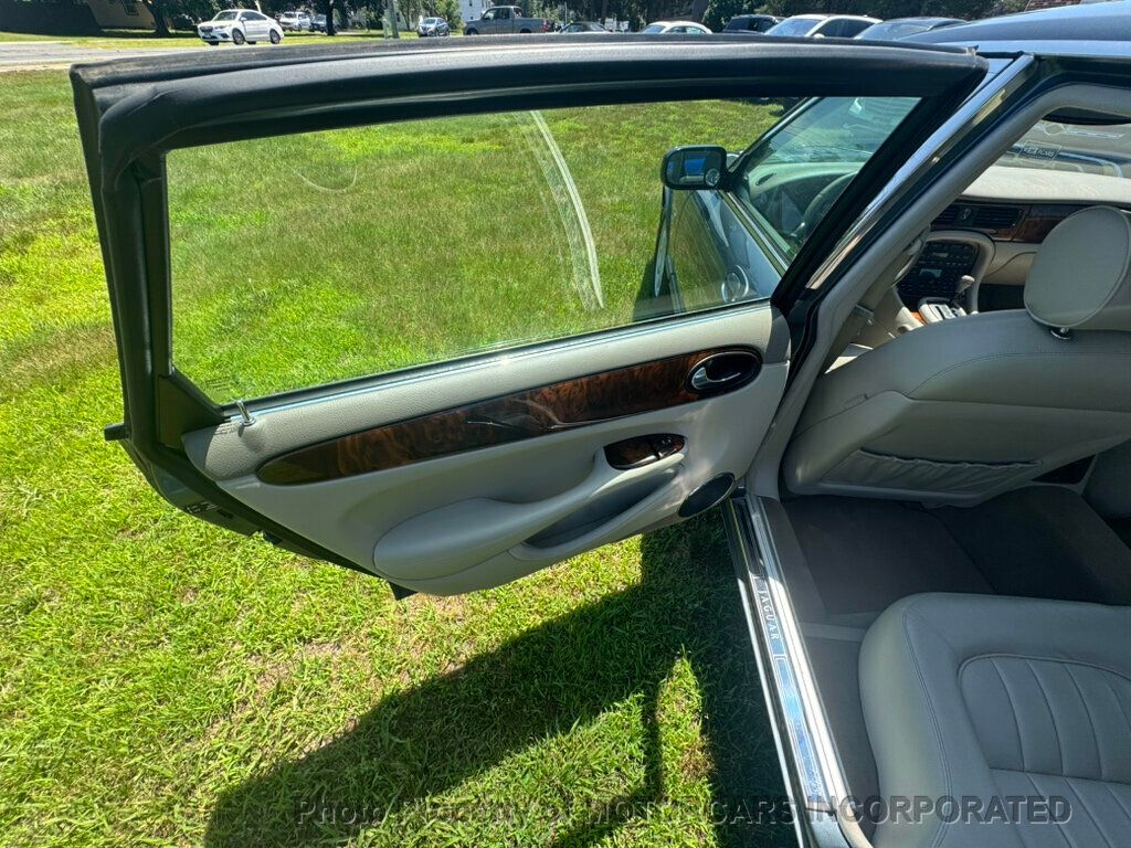 1999 Jaguar XJ ONLY 44K MILES! WOW! WHAT A FIND!!  - 22897110 - 17