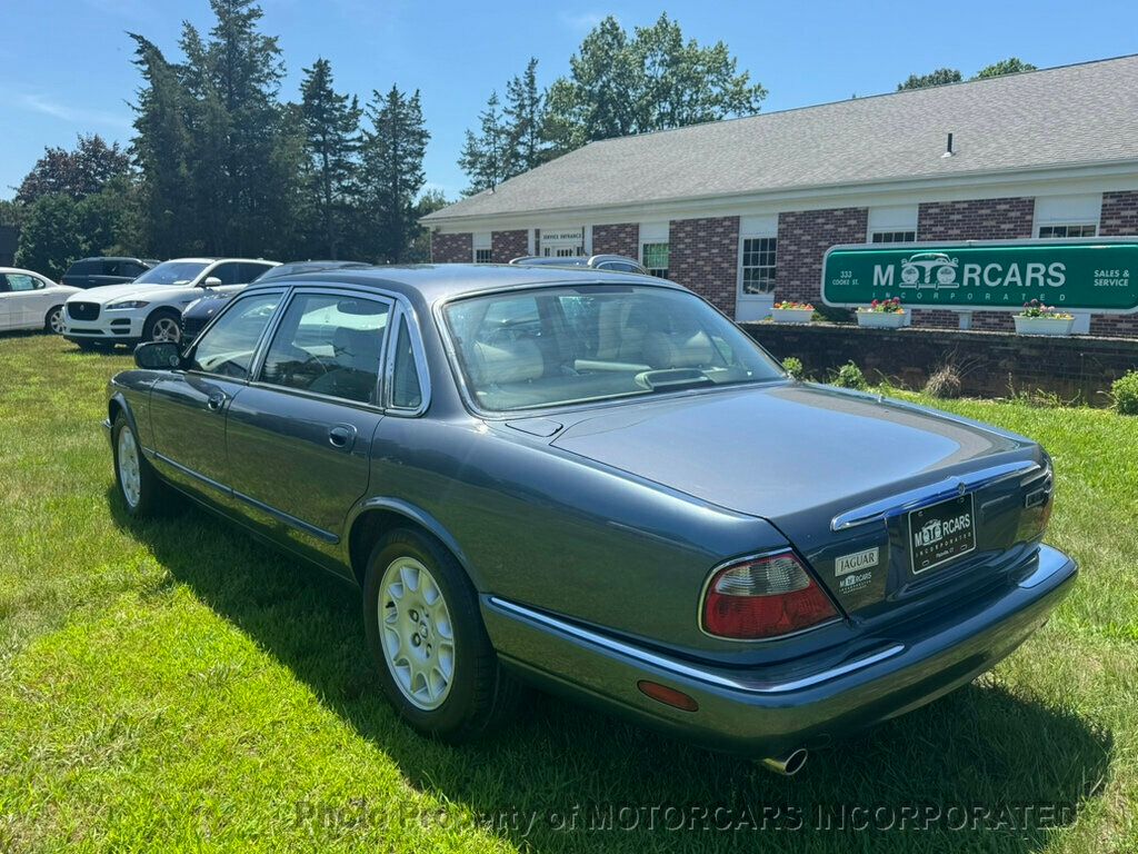 1999 Jaguar XJ ONLY 44K MILES! WOW! WHAT A FIND!!  - 22897110 - 4