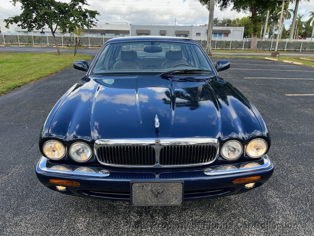 1999 Jaguar XJ XJ8L Long Wheelbase Sedan - 22641156 - 12