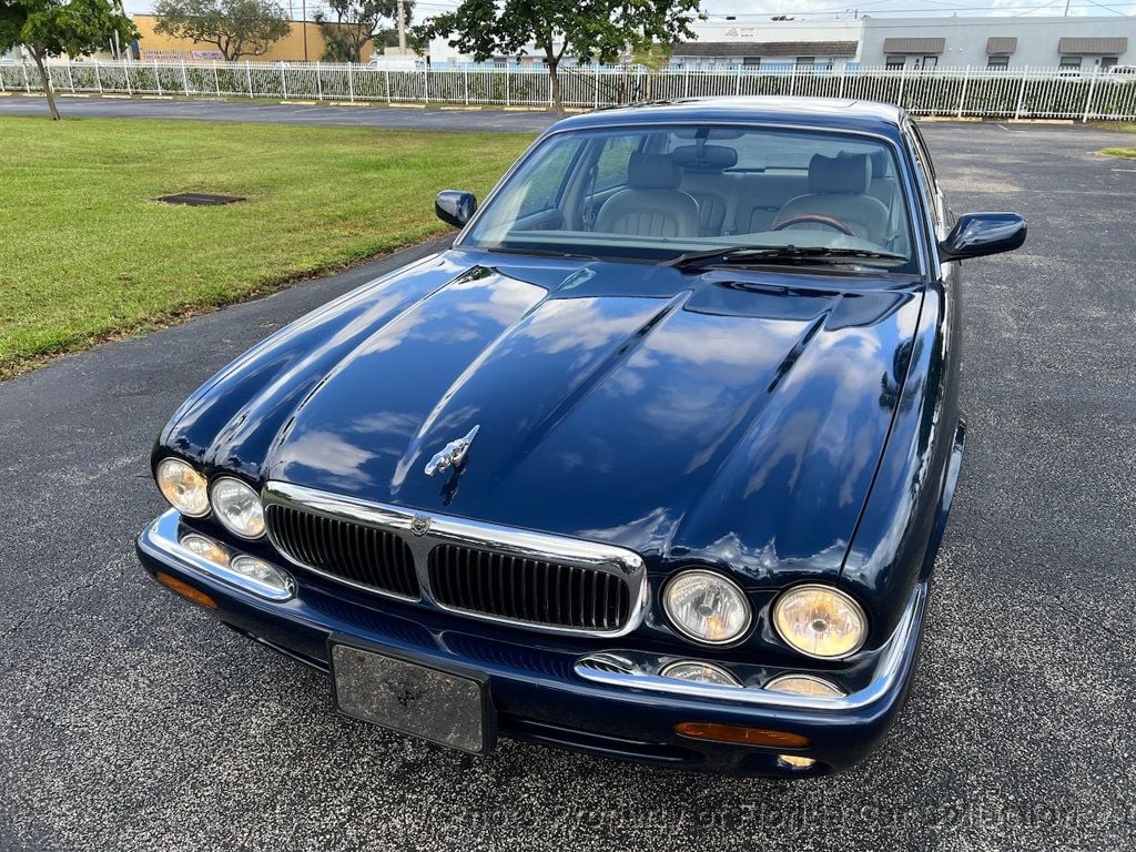 1999 Jaguar XJ XJ8L Long Wheelbase Sedan - 22641156 - 15