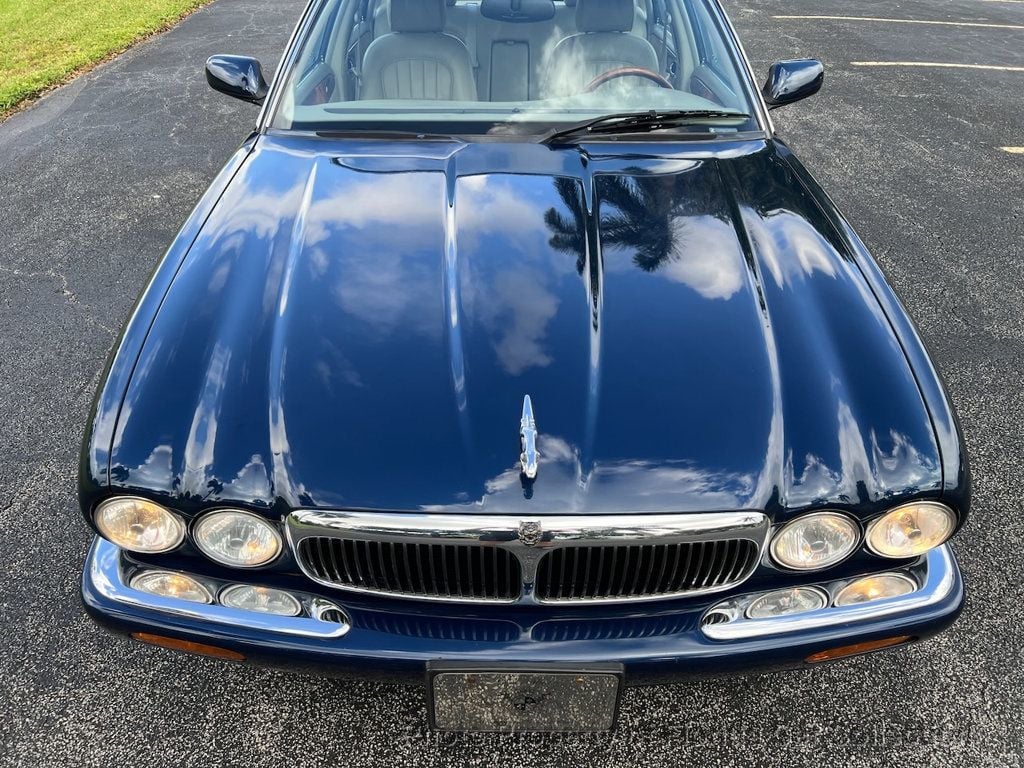 1999 Jaguar XJ XJ8L Long Wheelbase Sedan - 22641156 - 18