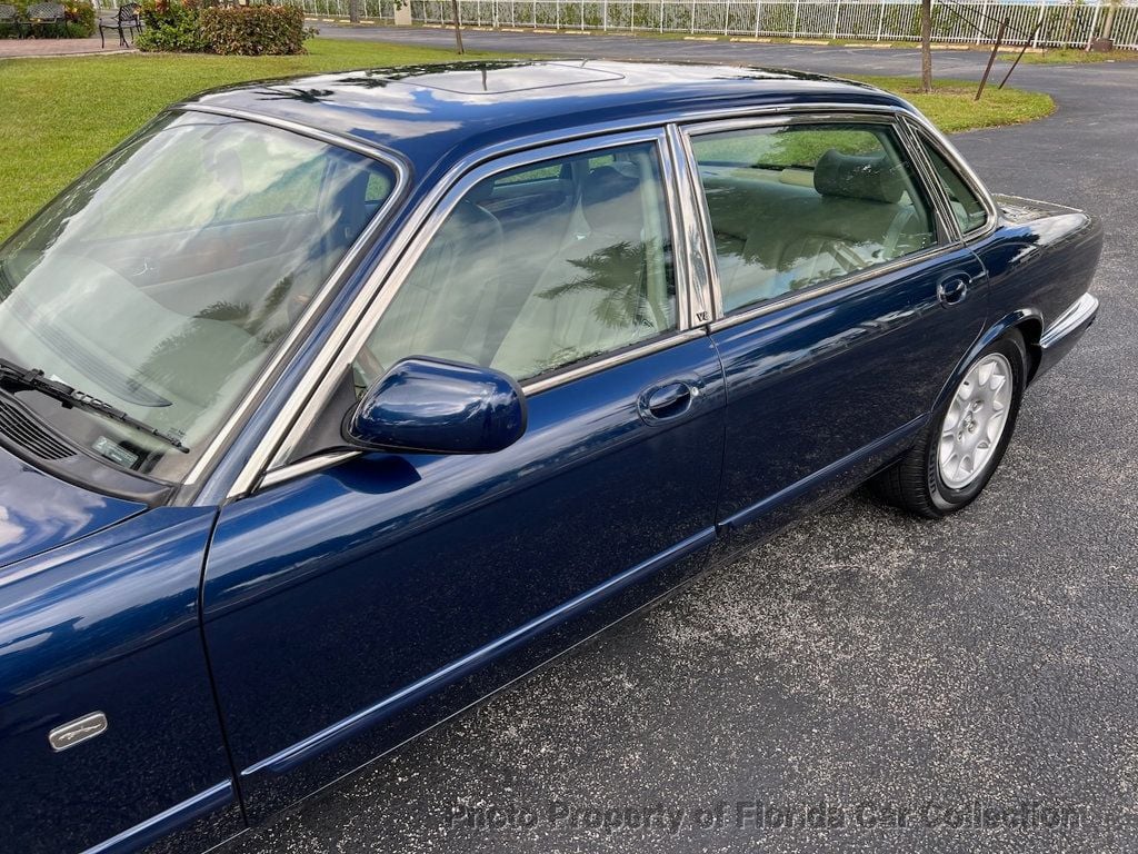 1999 Jaguar XJ XJ8L Long Wheelbase Sedan - 22641156 - 21