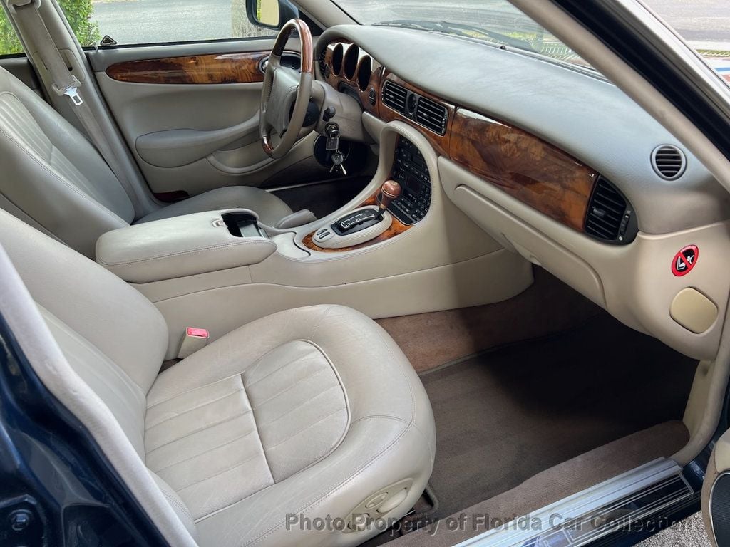 1999 Jaguar XJ XJ8L Long Wheelbase Sedan - 22641156 - 53