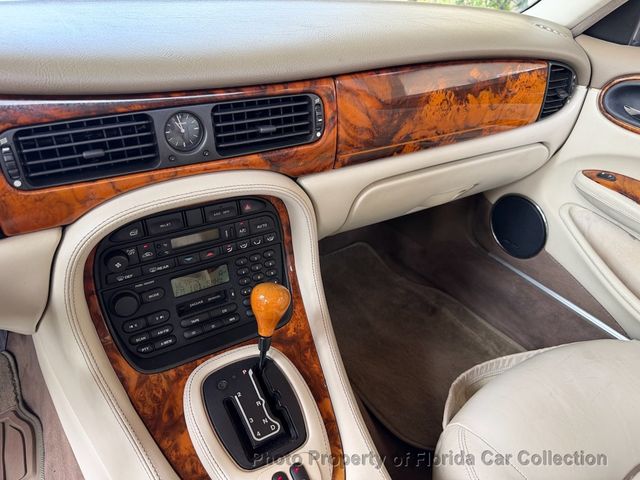 1999 Jaguar XJ XJ Vanden Plas - 23039111 - 35
