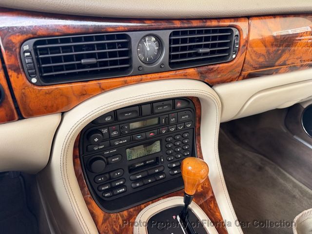 1999 Jaguar XJ XJ Vanden Plas - 23039111 - 38