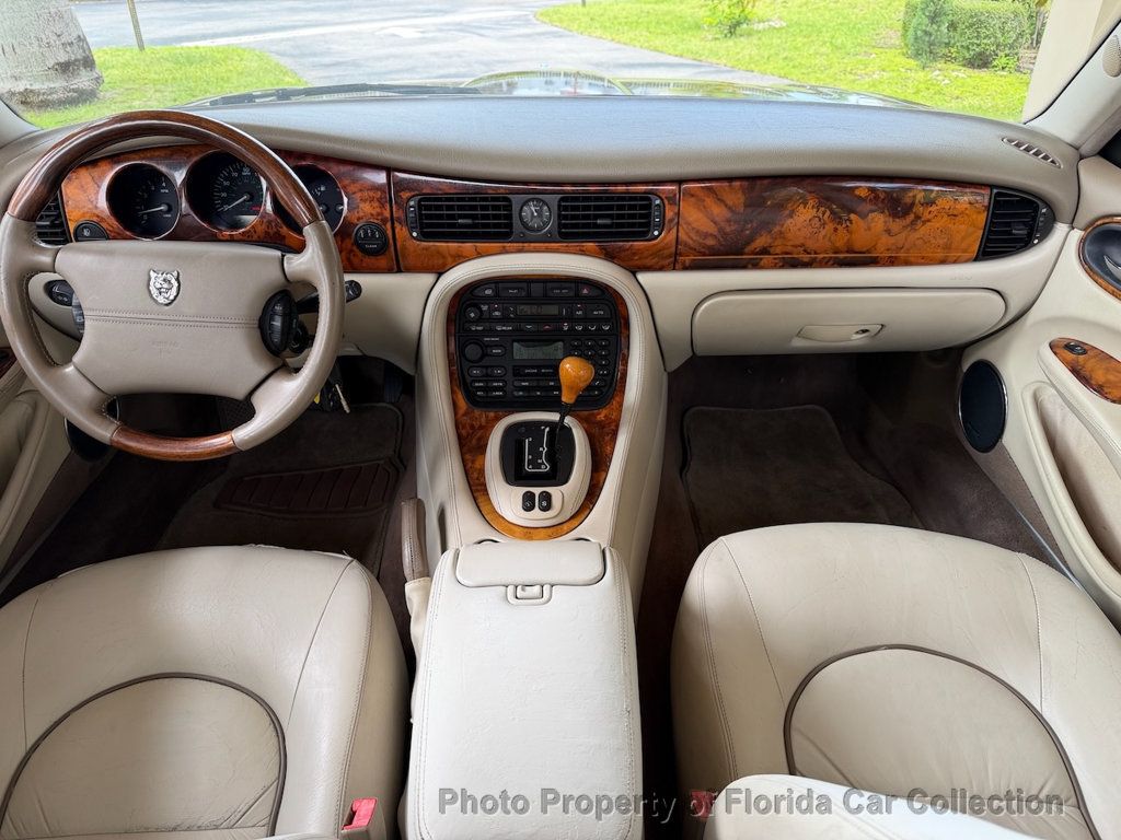1999 Jaguar XJ XJ Vanden Plas - 23039111 - 50