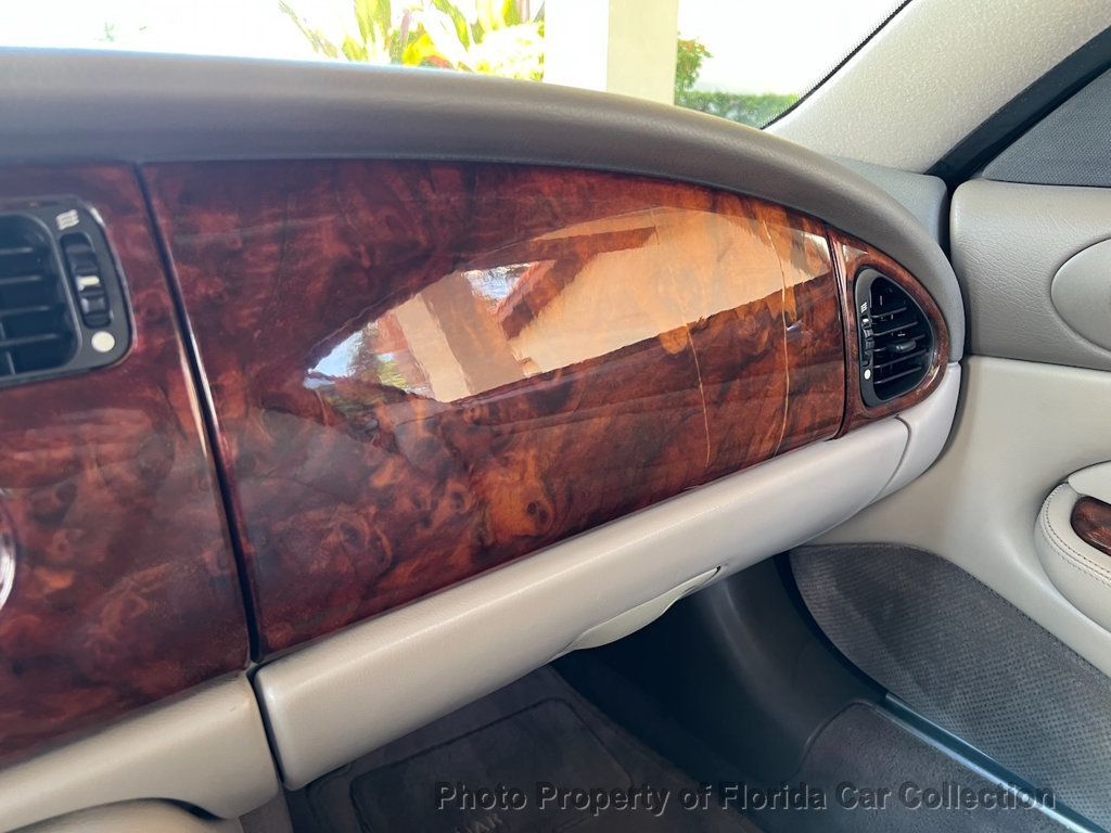 1999 Jaguar XK8 Convertible 4.0L  - 22891674 - 40