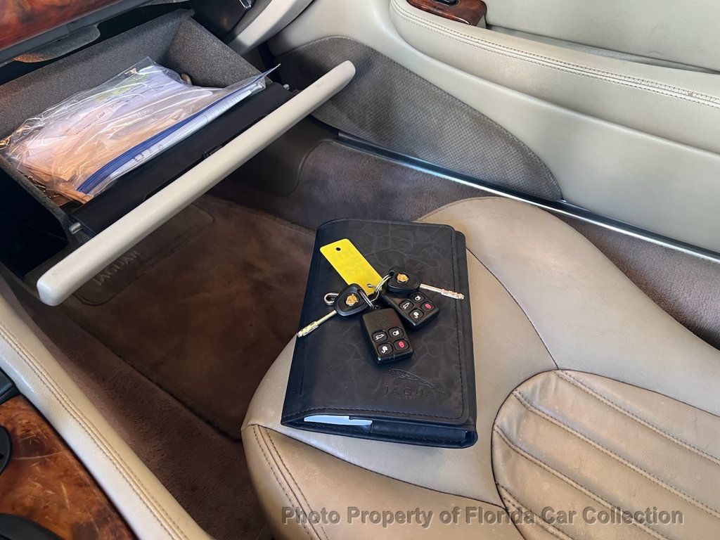 1999 Jaguar XK8 Convertible 4.0L  - 22891674 - 46