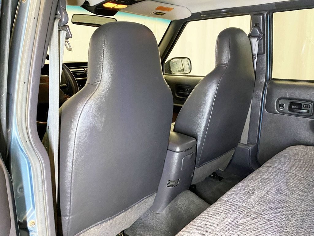 1999 Jeep Cherokee 4dr Classic 4WD - 22920328 - 24