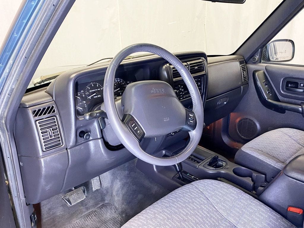 1999 Jeep Cherokee 4dr Classic 4WD - 22920328 - 26