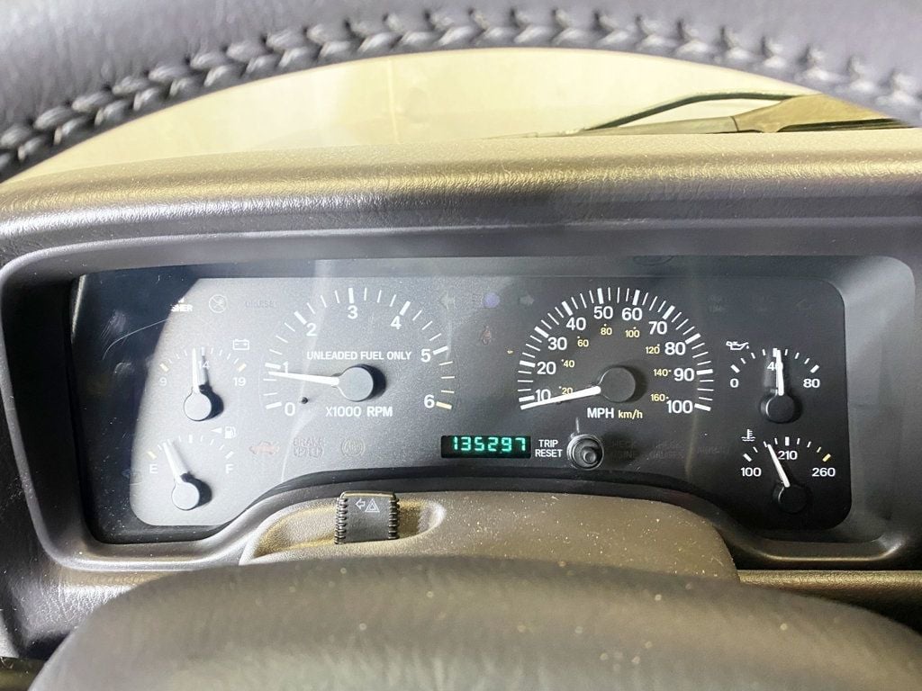 1999 Jeep Cherokee 4dr Classic 4WD - 22920328 - 31