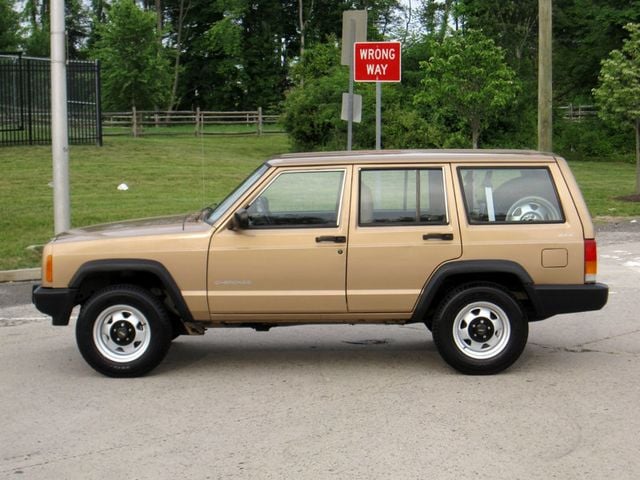 1999 Jeep Cherokee 4dr SE 4WD - 22469947 - 9