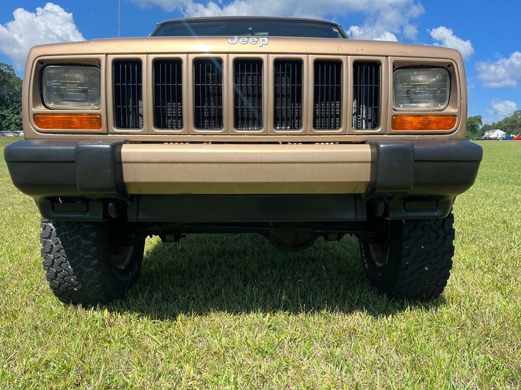 1999 Jeep Cherokee Lifted XJ 4x4 Box Cherokee RUST FREE! - 22535875 - 9