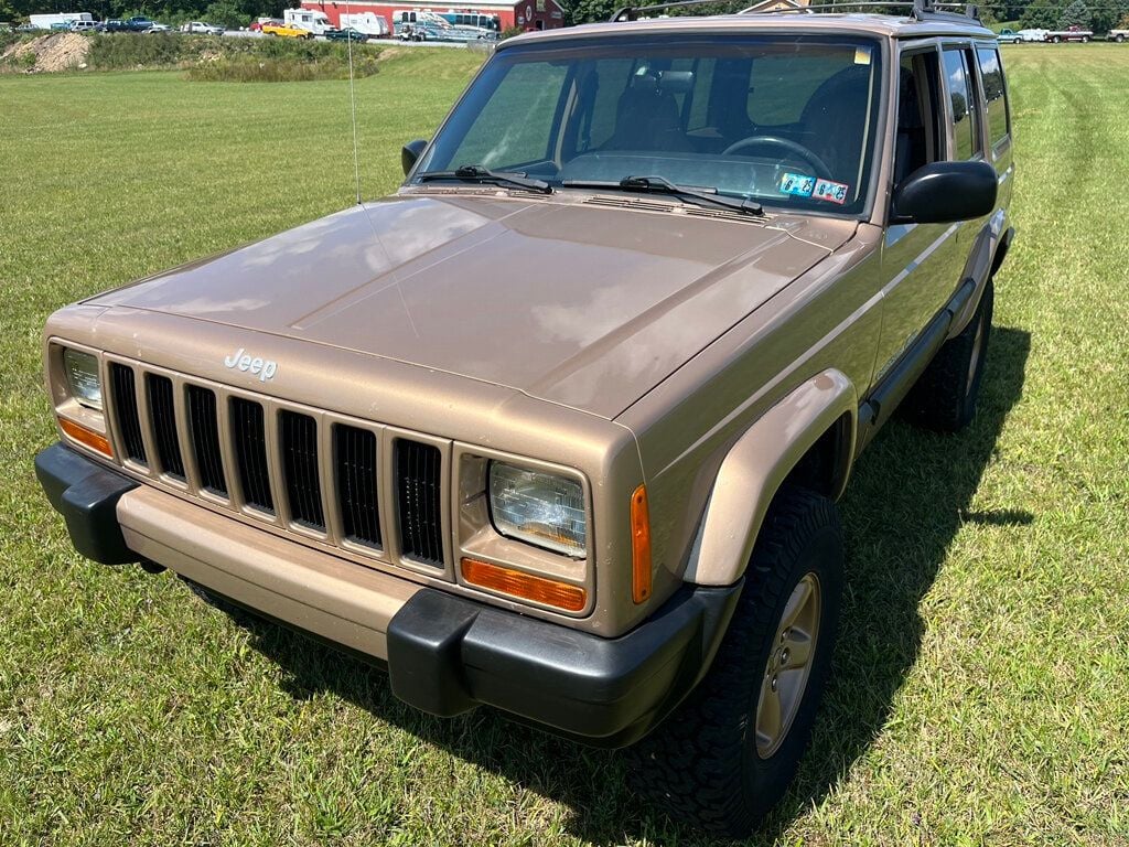 1999 Jeep Cherokee Lifted XJ 4x4 Box Cherokee RUST FREE! - 22535875 - 7