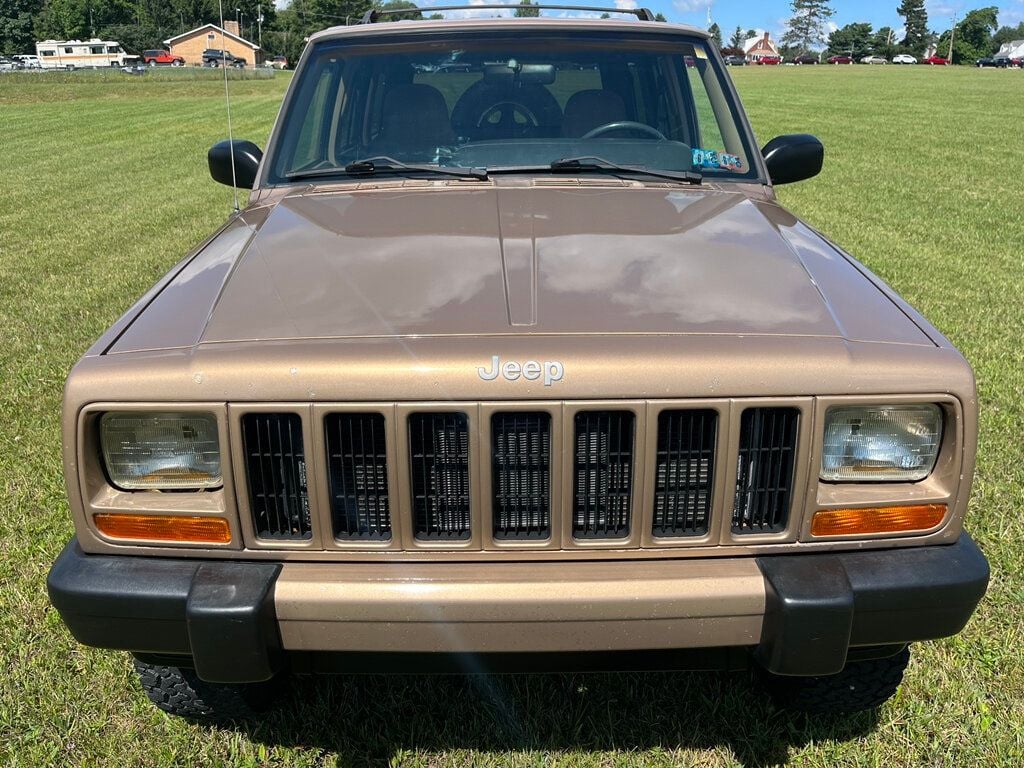 1999 Jeep Cherokee Lifted XJ 4x4 Box Cherokee RUST FREE! - 22535875 - 8