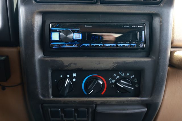 1999 Jeep Wrangler 2dr Sport - 23020483 - 31