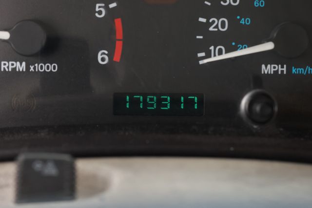 1999 Jeep Wrangler 2dr Sport - 23020483 - 46
