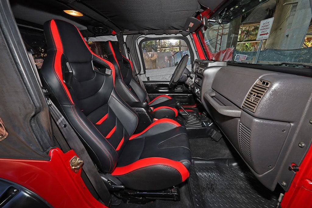 1999 Jeep Wrangler 2dr Sport - 22936213 - 32