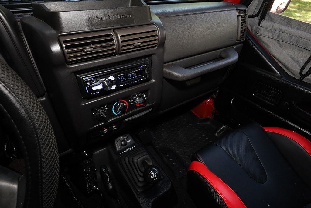 1999 Jeep Wrangler 2dr Sport - 22936213 - 39