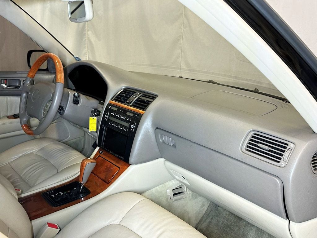 1999 Lexus LS 400 Luxury Sdn 4dr Sedan - 23042810 - 23