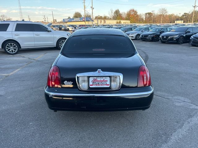 1999 Lincoln Town Car 4dr Sedan Executive - 22946391 - 4