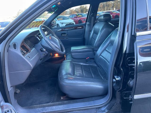 1999 Lincoln Town Car 4dr Sedan Executive - 22946391 - 7