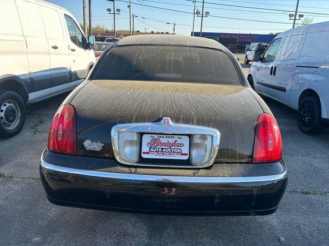 1999 Lincoln Town Car 4dr Sedan Executive - 22990477 - 4
