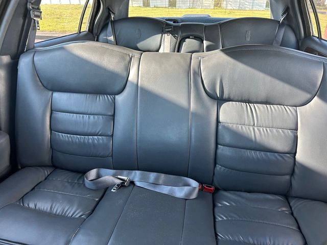 1999 Lincoln Town Car 4dr Sedan Executive - 22990477 - 7