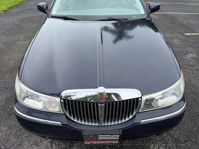 1999 Lincoln Town Car Signature Premium Sedan - 23085990 - 16