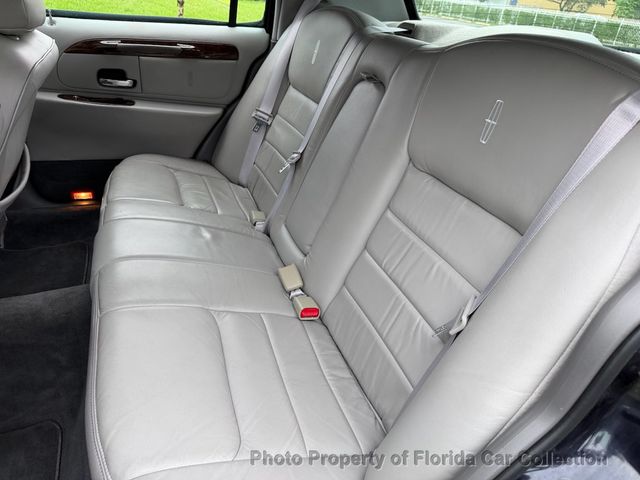 1999 Lincoln Town Car Signature Premium Sedan - 23085990 - 25