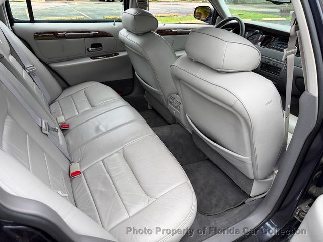 1999 Lincoln Town Car Signature Premium Sedan - 23085990 - 26