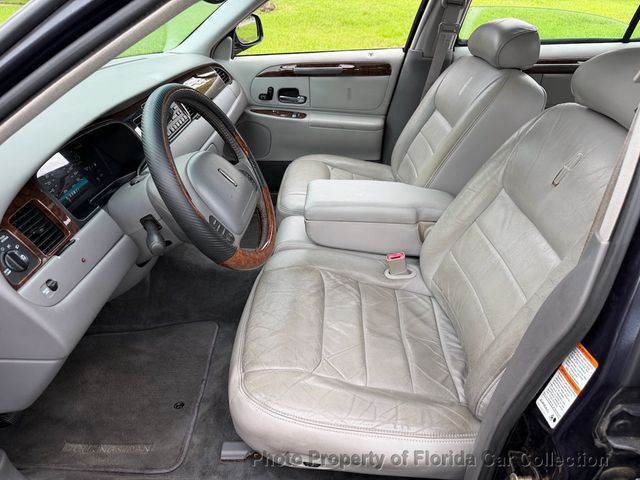 1999 Lincoln Town Car Signature Premium Sedan - 23085990 - 8