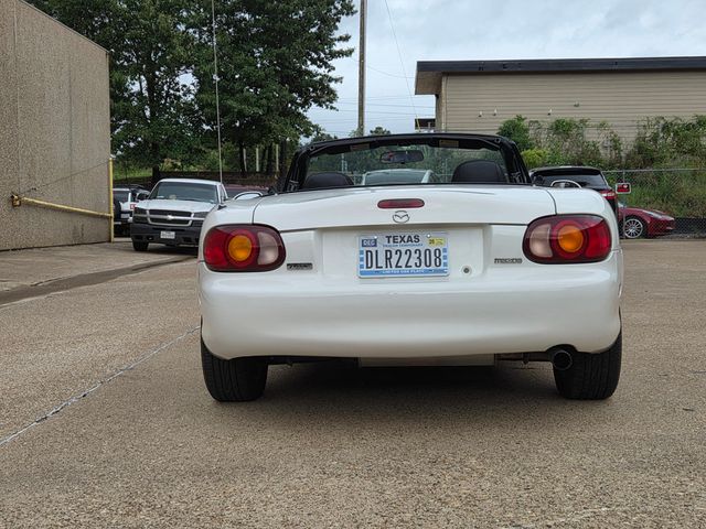 1999 Mazda MX-5 Miata 2dr Convertible Automatic - 22942294 - 27