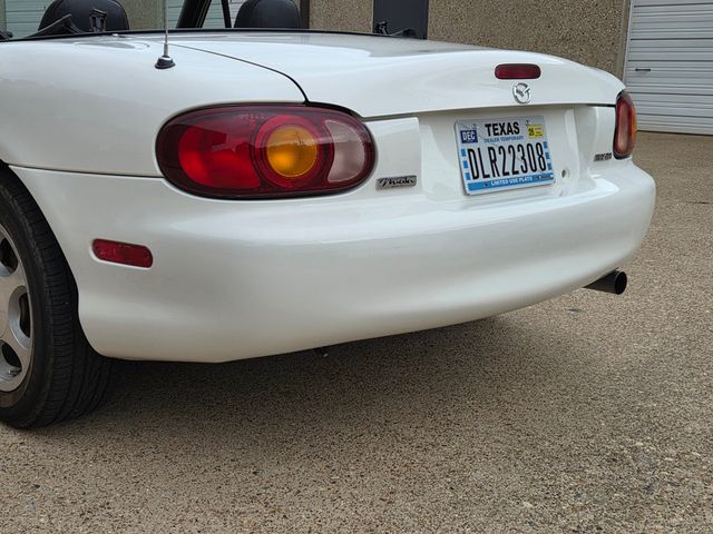 1999 Mazda MX-5 Miata 2dr Convertible Automatic - 22942294 - 6