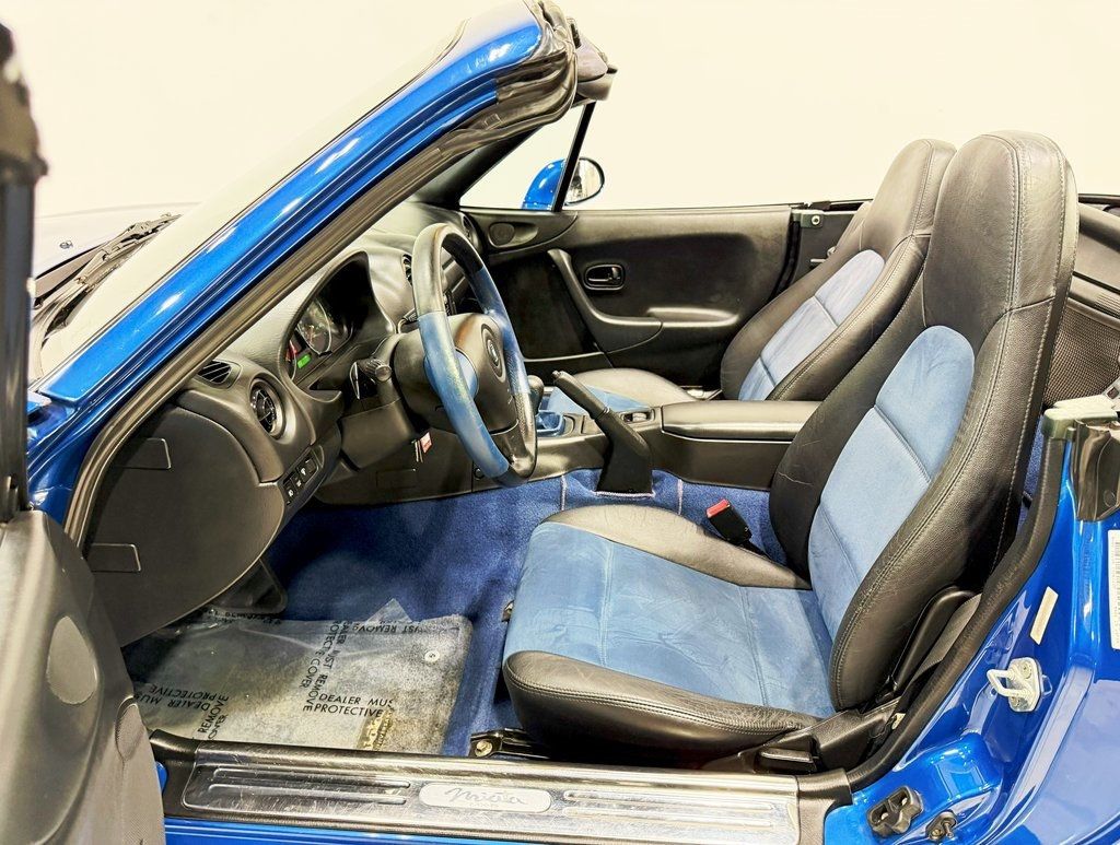 1999 Mazda MX-5 Miata Miata photo 15