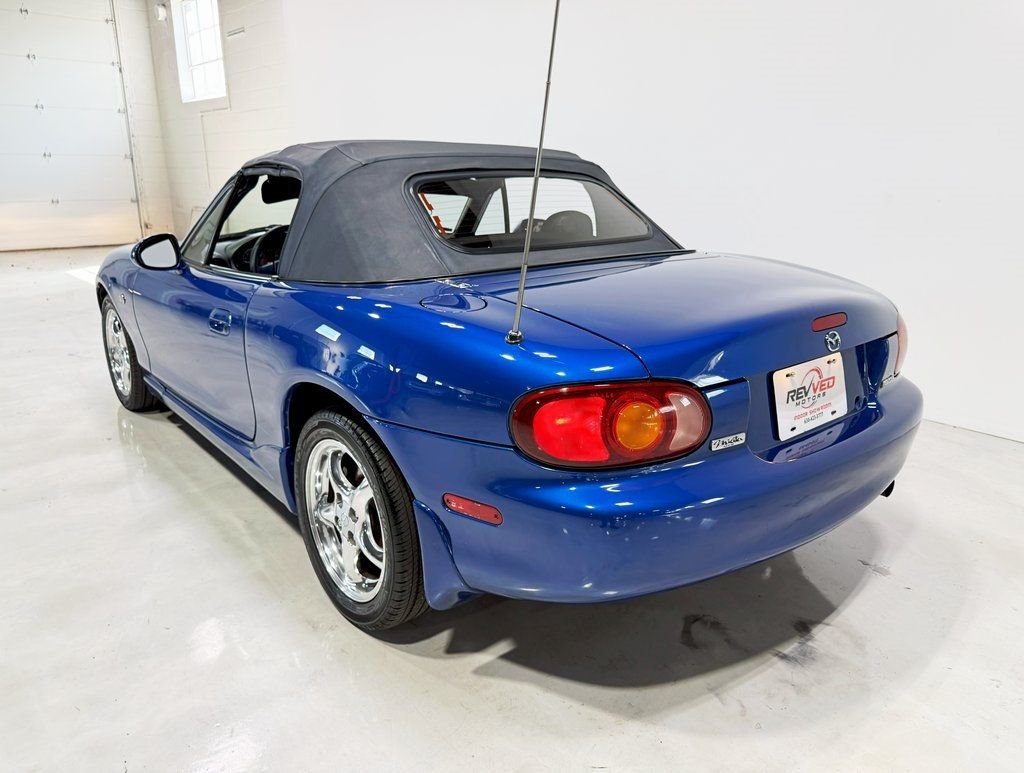 1999 Mazda MX-5 Miata Miata photo 26