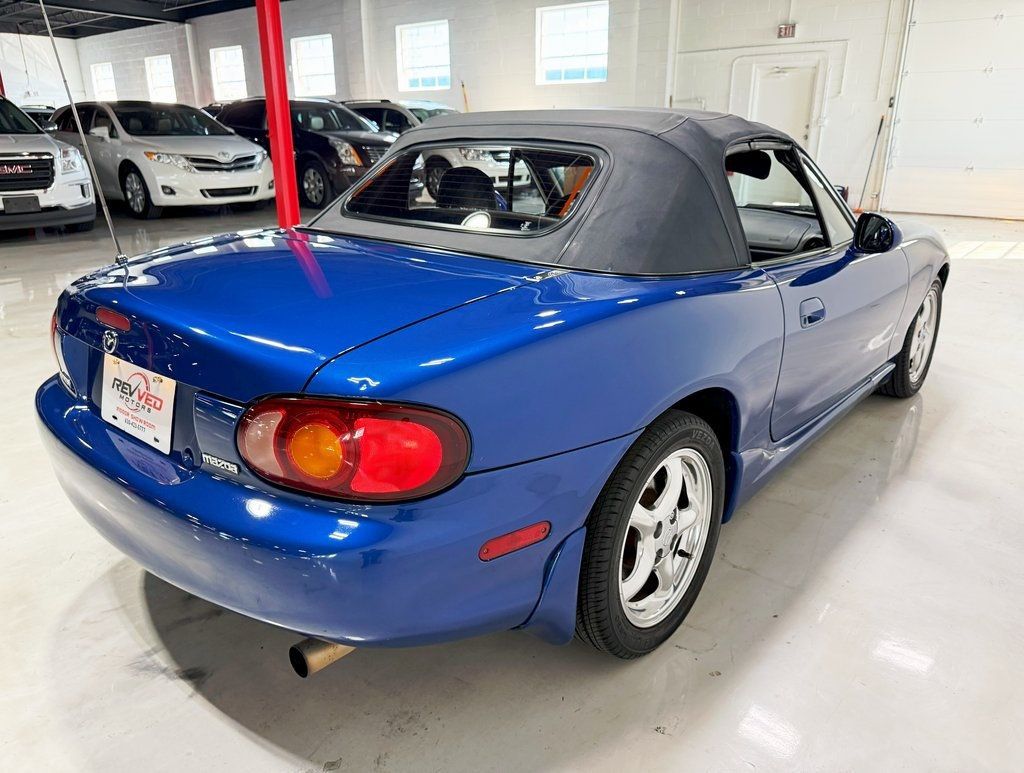 1999 Mazda MX-5 Miata Miata photo 28
