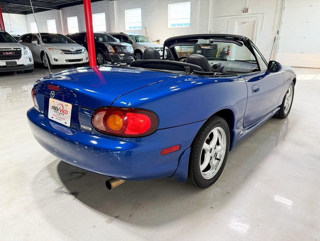 1999 Mazda MX-5 Miata Miata photo 7
