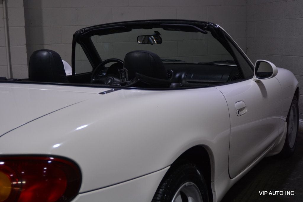 1999 Mazda MX-5 Miata 2dr Convertible Manual - 22580163 - 15