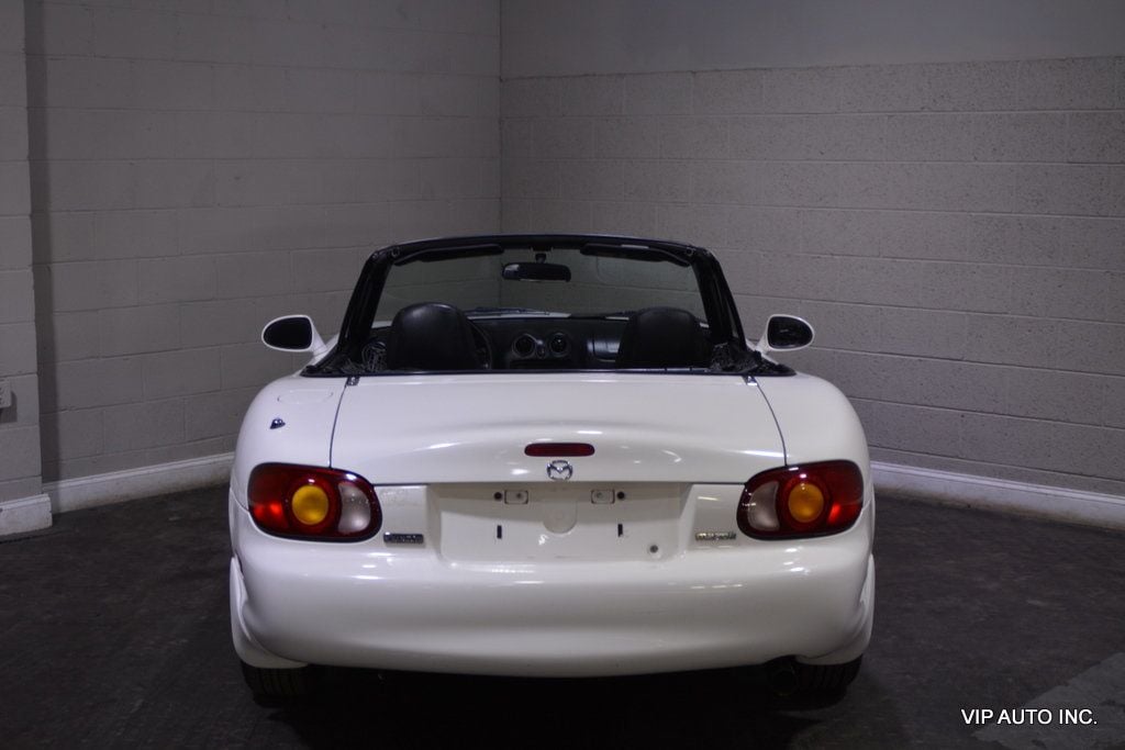 1999 Mazda MX-5 Miata 2dr Convertible Manual - 22580163 - 46