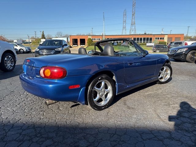1999 Mazda MX-5 Miata 2dr Convertible Touring Pkg Manual - 22947495 - 5