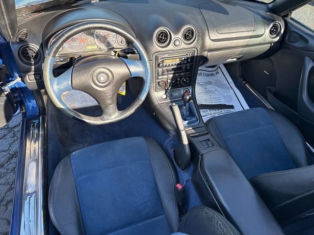 1999 Mazda MX-5 Miata 2dr Convertible Touring Pkg Manual - 22947495 - 8
