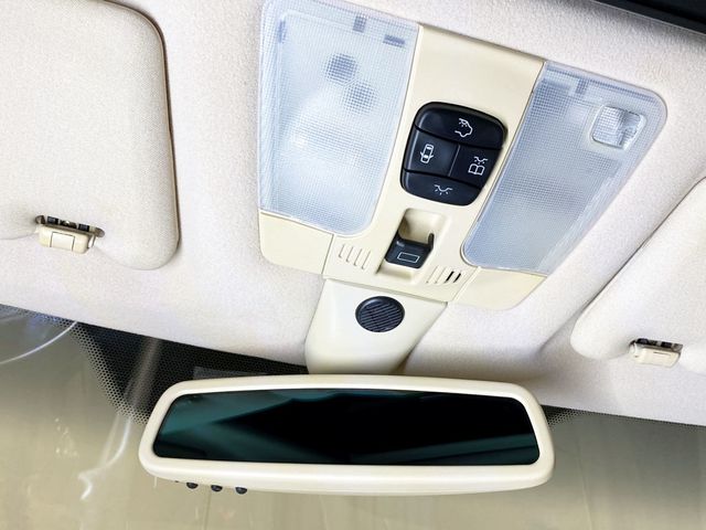 1999 Mercedes-Benz E-Class *** 1 Owner California Car !! RUST FREE *** - 22884937 - 34