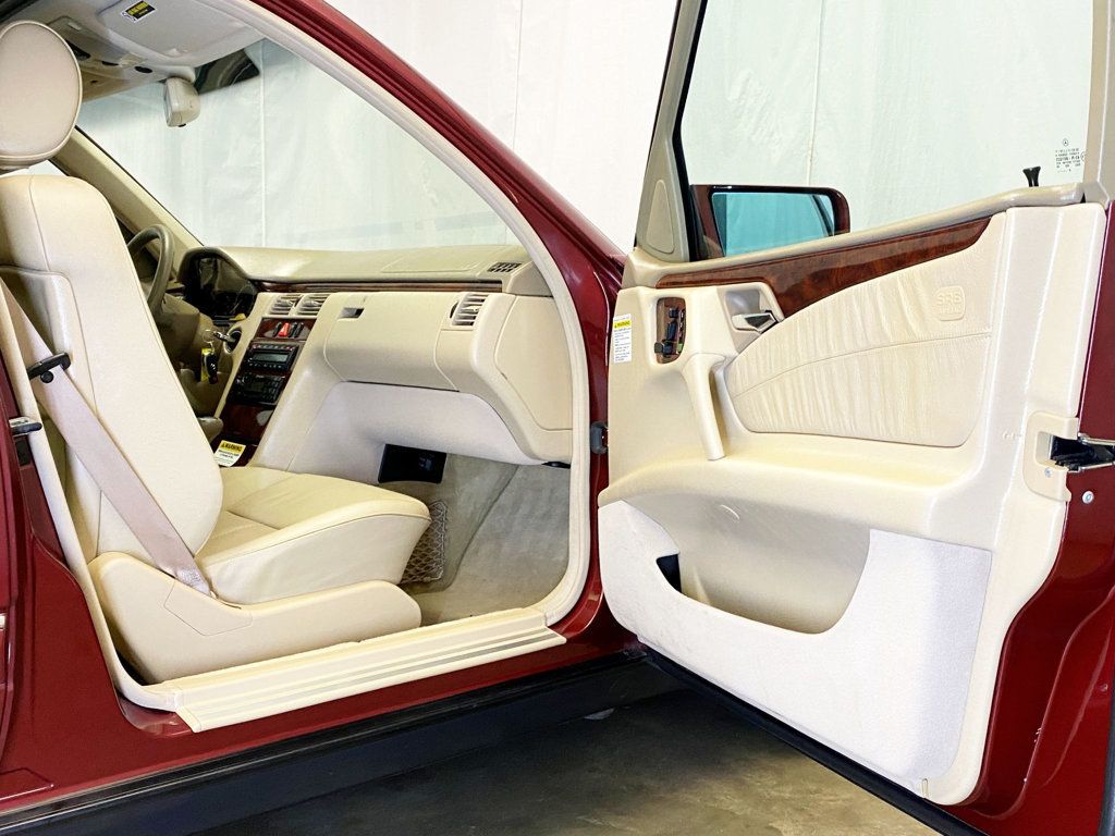 1999 Mercedes-Benz E-Class *** 1 Owner California Car !! RUST FREE *** - 22884937 - 36