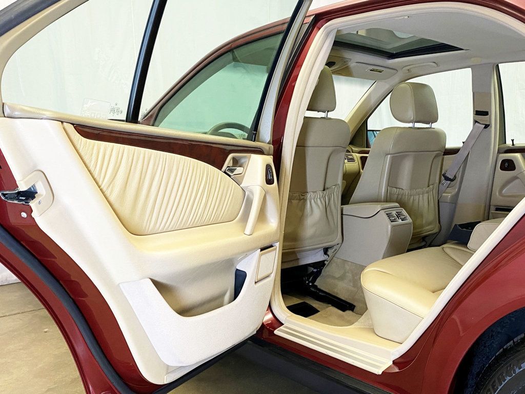 1999 Mercedes-Benz E-Class *** 1 Owner California Car !! RUST FREE *** - 22884937 - 45