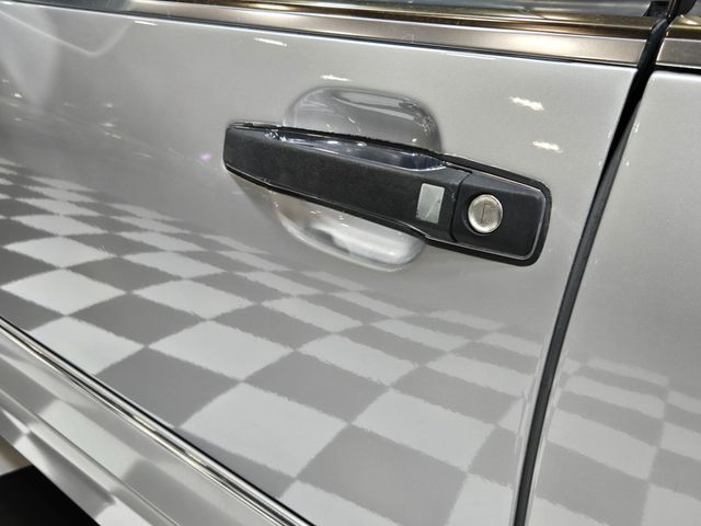 1999 Mercedes-Benz S-Class S500 4dr Sedan 5.0L - 23039360 - 32