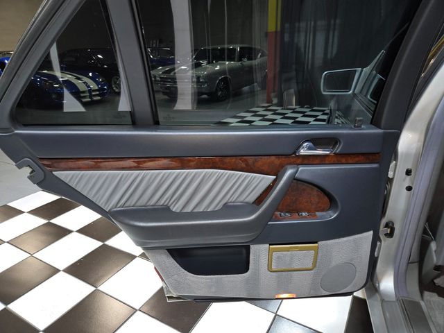 1999 Mercedes-Benz S-Class S500 4dr Sedan 5.0L - 23039360 - 97